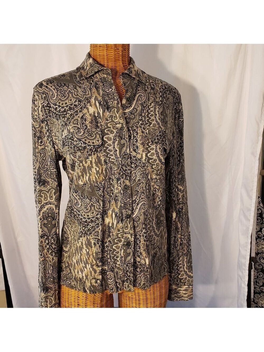 Ladies TABI Simply Classic Paisley Button Down Shirt w/Front Pockets - S/P